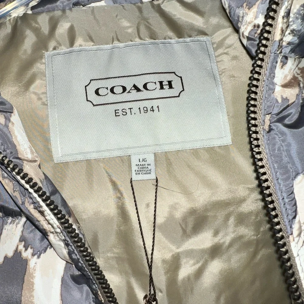 COACH Signature NWT Leopard Puffer Vest Faux Fur Removable Hood Women Sz Large - Picture 5 of 14